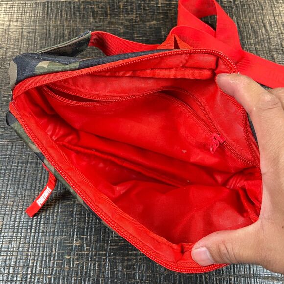 Fortnite Sling Bag Camouflage Gamer Pencil Case with Side Handle Men's - Picture 3 of 5